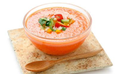 Tomar gazpacho, el secreto para mantenerse eternamente joven